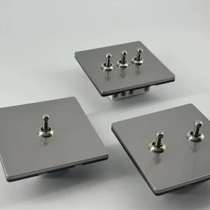 86 UK Standard Stainless Steel Toggle Switch and Socket 2 Gang 2 Way Hotel Brass Toggle Switch for Home
