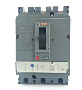 CVS 3P 100B 63A Automatic Reset Moulded Case Circuit Breaker Thermal Magnetic Trip Unit AC690 50 60Hz 25KA Copper Fixed 8kV