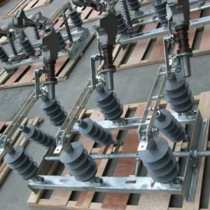 China Factory High Voltage Disconnector Outdoor Three Phase Disconnect Switch with Arc Extinguish Room Load Break Switch