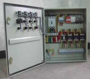 Customized Industrial Low Voltage Circuit Steel Distribution Boxes Smart Lock IP65 200A 12 Sockets Various Equipment