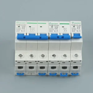DC miniature circuit breaker 1P 2P 3P C32 4P 500V 6KA breaking capacity rail short circuit protection air switch