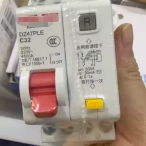 DZ47PLEC Moulded Case Circuit Breaker with Leakage Protection Feature 1P+N 32A