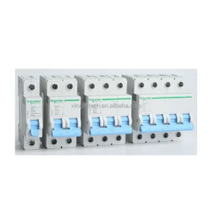 EZ7 Series Disconnector Disjunctor Air Breaker VCB EZ7 4P C6A D10A C25A C40A C50A C63A 6kA 30mA OF SD MN MX MV