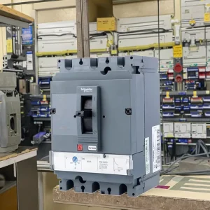 Easypact CVS Series Molded Case Circuit Breaker 3P 4P 70KA TMD MCCB CVS100H