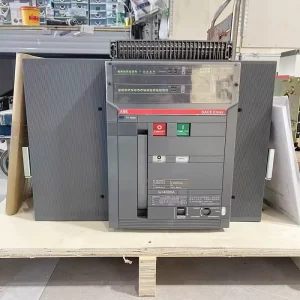 For Series Electrically Operated ACB 3P 4P 3200A Air Circuit Breakers E3V3200 Industrial Automation Programmable