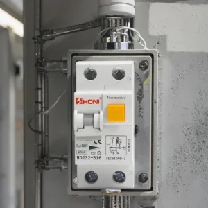 HO232 10KA Breaking Capacity 30mA RCBO B 16A 2P 4P Small Size Residual Current with Overload Protection Circuit Breaker