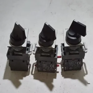 LOT OF 3 MCB 10 Selector Switch (M9D1)