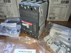 MCCB Circuit Breaker Sace Tmax Xt2s160 125a 3p 4p Molded Case