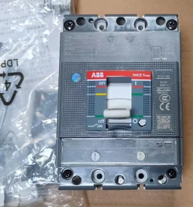 MCCB Circuit Breaker Sace Tmax Xt4n250 200A 3P 4P Molded Case 1SDA068055R1