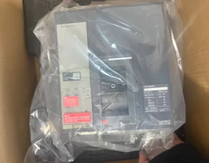 MCCB NS800N Industrial Circuit Breakers 3P/4P 50kA/415VAC 800A with MIC Manual Operation