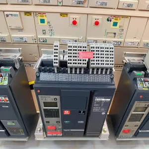 Masterpact Nw08 H1 to Nw16 Series 800 1600a Acb Air Circuit Breaker Plc Controller Industrial Automation