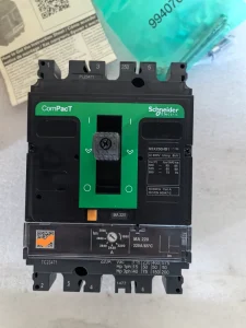 Molded Case Circuit Breaker NSX250HB1 MA 220A 3P F 690V C25V3MA220 Original Industrial Automation Programmable