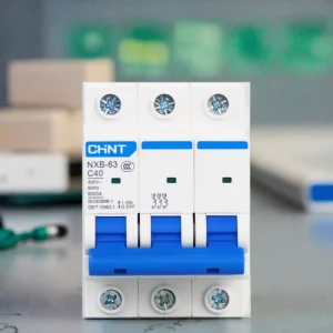 NXB-63 Series 40A Micro AC Circuit Breaker 25A Rated Current Miniature MCB with 1P 2P 3P 4P Options