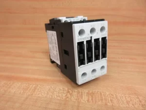 New and Original 3RT10241BB44 Contactor 3RT10241BB44 Cracked Hoing Stock in Warehouse