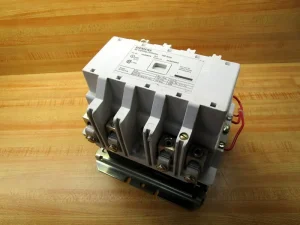 New and Original CLM0E04 AC Lighting Contactor Stock in Warehouse