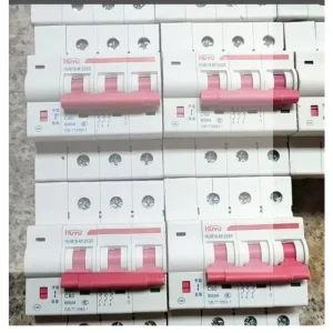 Original HUM18 63 MCB 3P C Curve 20A Miniature Circuit Breaker AC400V Overload Short Circuit Protection DIN Rail Mount