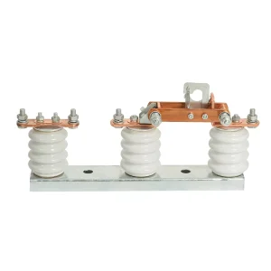 Outdoor Three Phase Disconnecting Switch 0.5KV 630A Electric Isolating Switch Low Voltage Disconnector