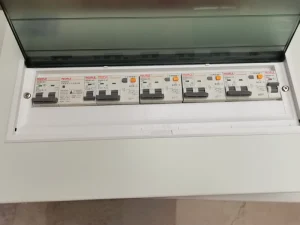 PZ30 Indoor Distribution Box Household MCB Power Distribution Box 4 36 Way Low Voltage Consumer Unit