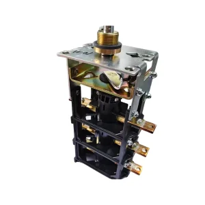 Remote Monitoring Ready 3-Pole Load Switch With IoT Interface