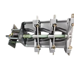 Vertically Mounted Loadbreak Switch for Below Grade Industrial Equipment